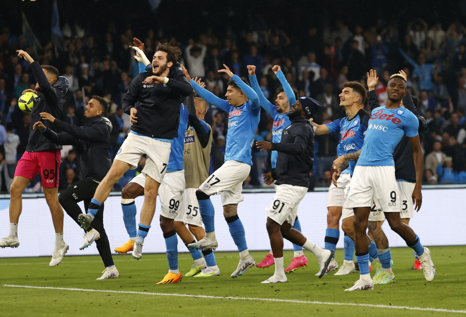 西海岸官方：俱乐部将在11月16日举办球迷开放日