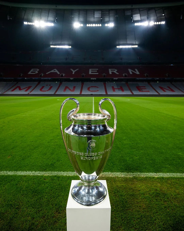 埃弗顿后卫禁区疑似手球，裁判未吹点球正确吗？