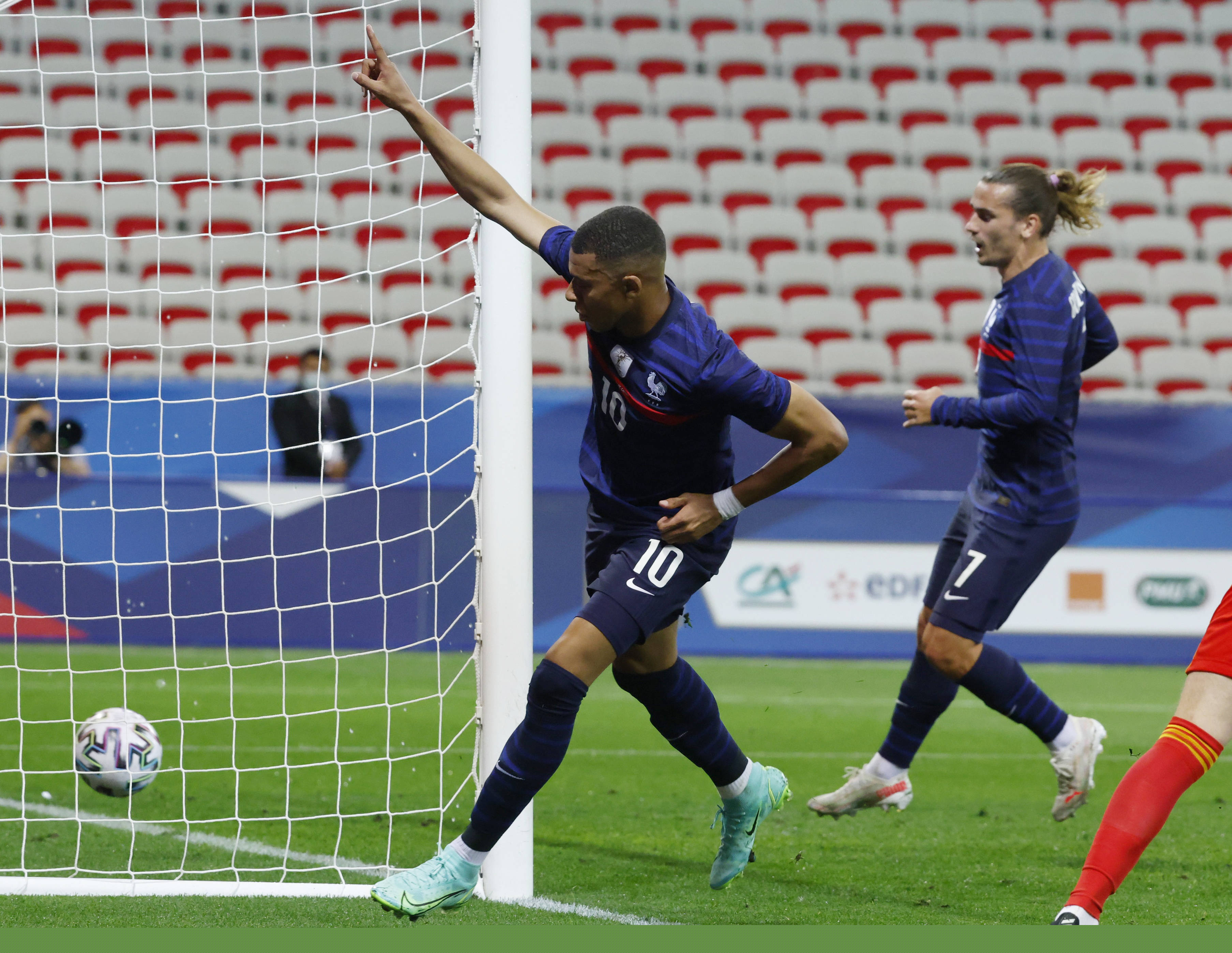 桑德兰主帅：扎卡对阿森纳的了解对我们很重要，他说能有斩获