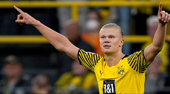 拉什福德单刀踢失表现懒散，巴萨买断前景黯淡