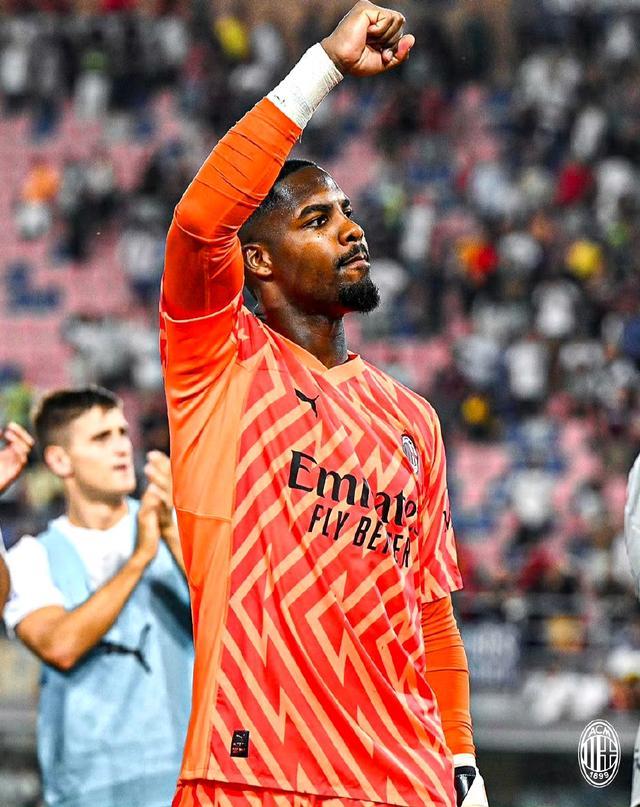 篮球CBA赛场精彩进攻合集