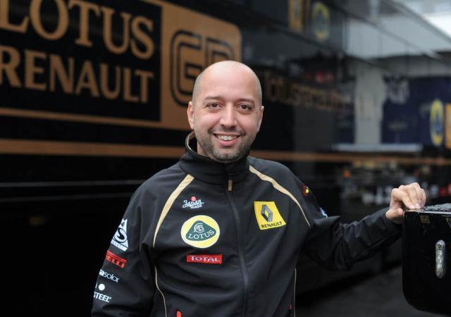 为何近期首发阵容稳定？瓜迪奥拉打趣：我不想再被媒体批评了